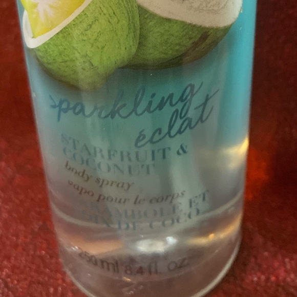 3 lip balms & star fruit/coconut body spray pack - Picture 3 of 6